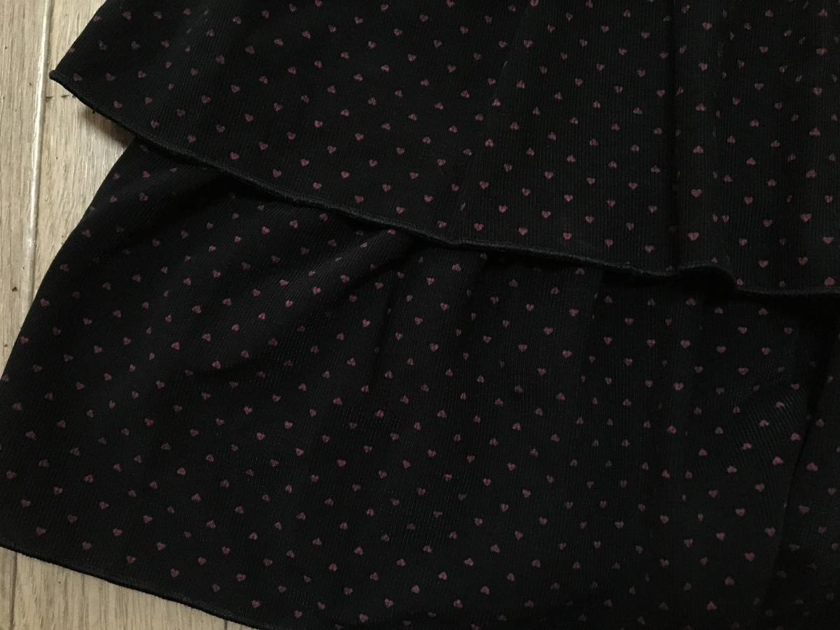 USED☆ユニクロ　黒×ピンクのハートドット2段フリルのパンツインスカート　サイズXL （145〜155㎝)_画像2