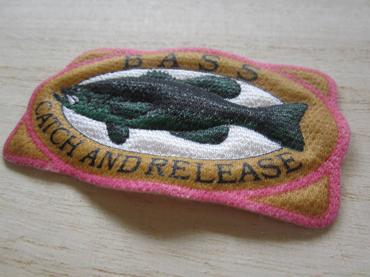  Vintage BASS CATCH AND RELEASEkyachi and Release fishing bus bus fishing badge / the best cap bag custom 10