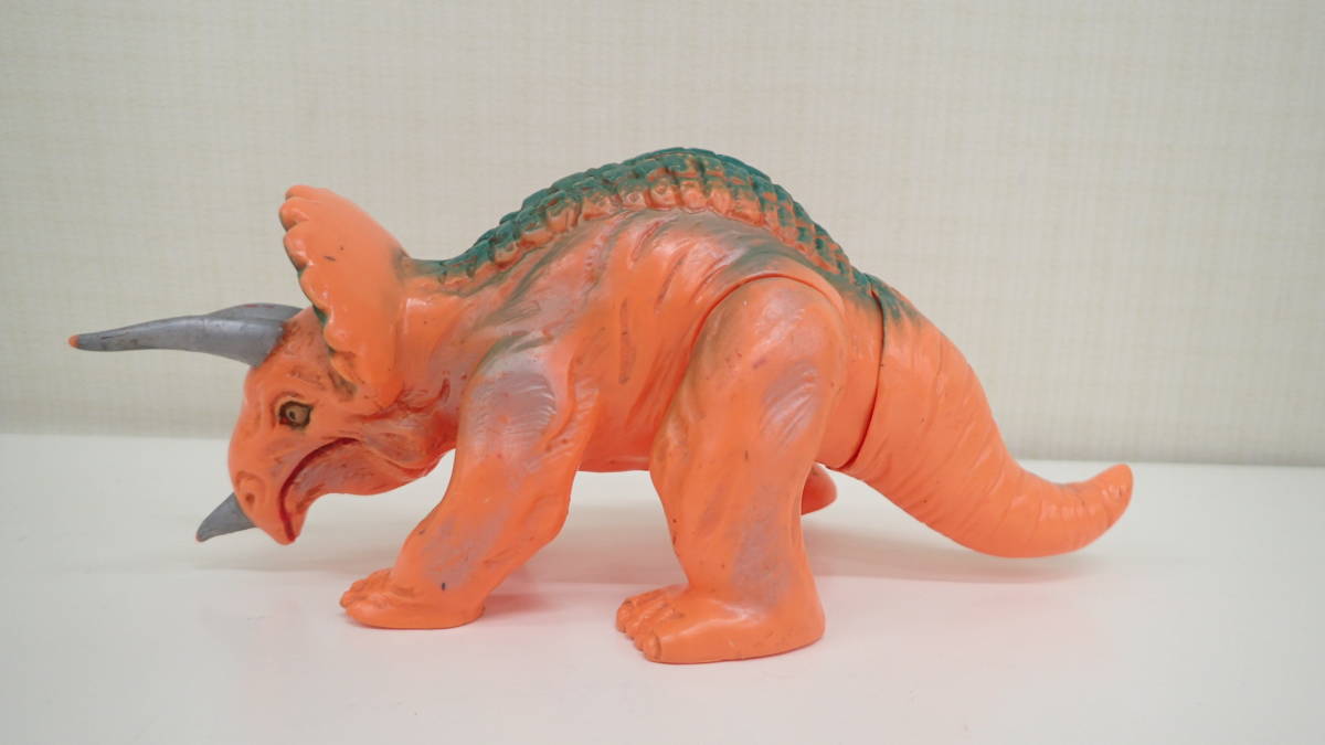 円谷プロ トリケラトプス 恐竜 怪獣 ブルマァク ソフビ人形 ビンテージ