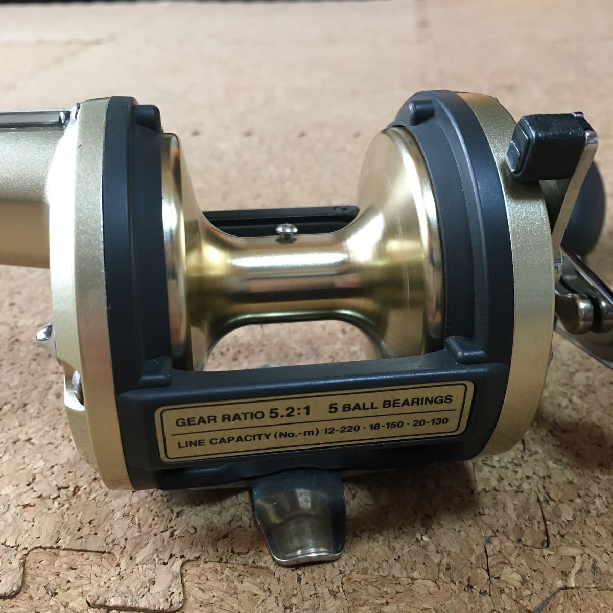 シマノ 海魂EV 3000T 美品 右巻き 底物 石鯛 イシダイ クチジロ シマノ 海魂EV 3000T 美品 右巻き 底物 石鯛 イシダイ クチジロ