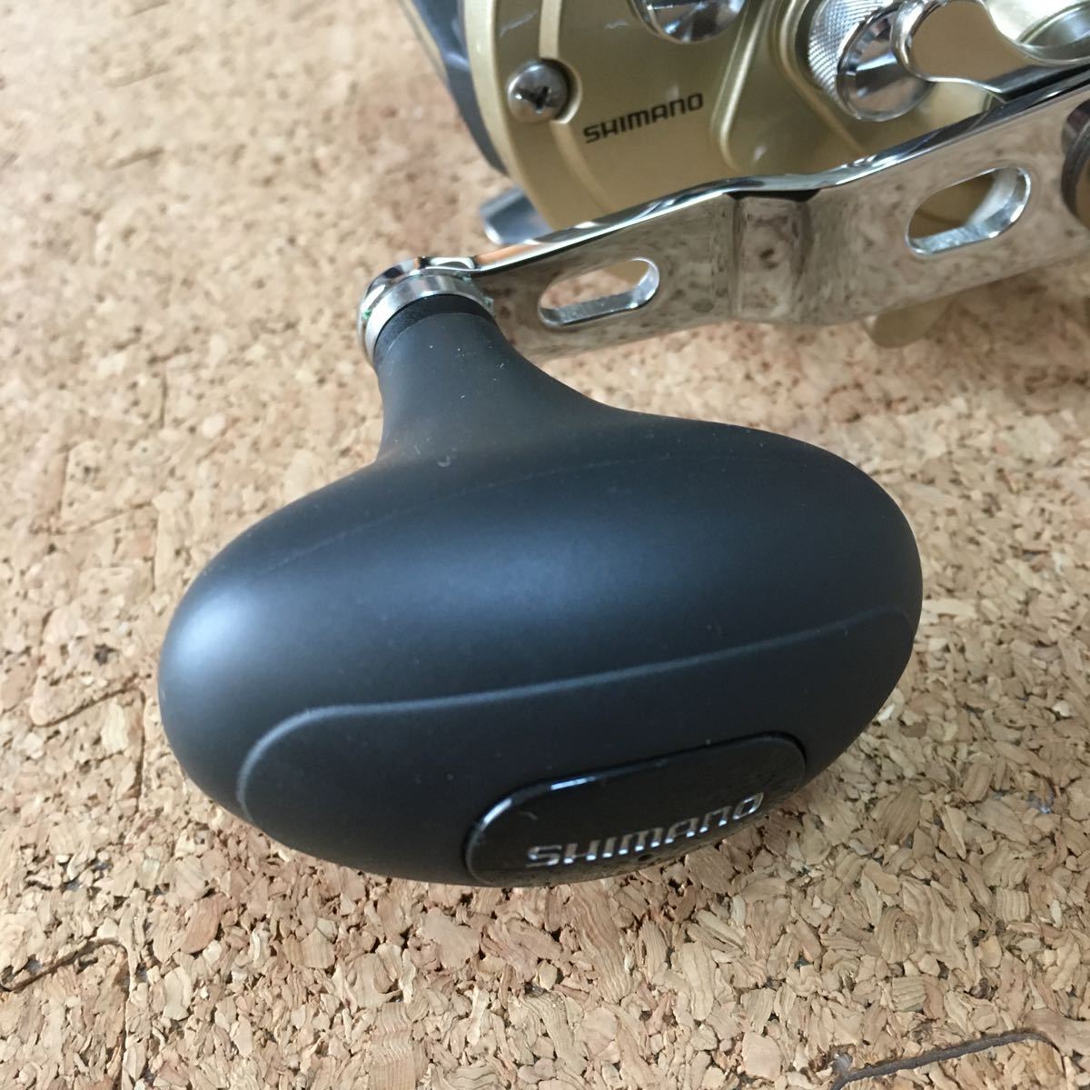 シマノ 海魂EV 3000T 美品 右巻き 底物 石鯛 イシダイ クチジロ シマノ 海魂EV 3000T 美品 右巻き 底物 石鯛 イシダイ クチジロ