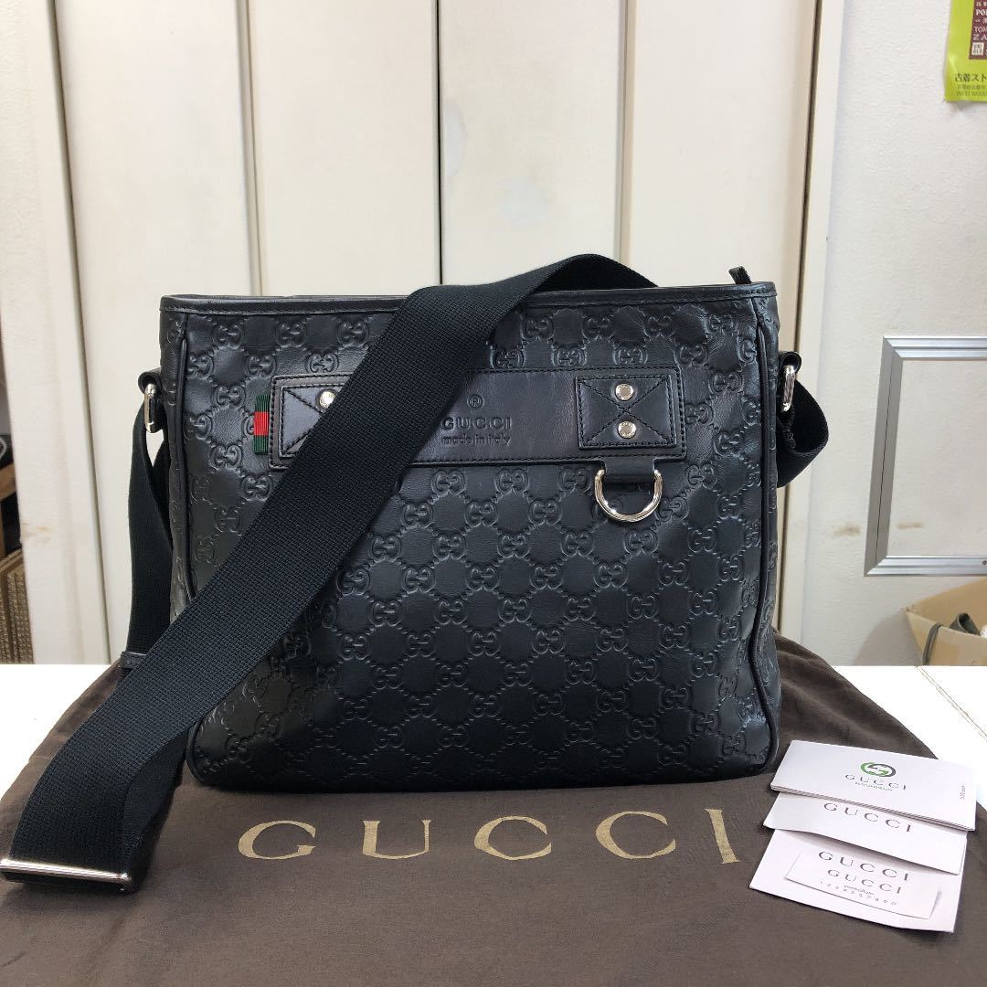 GUCCI シマレザーメッセンジャーバック ブラック-