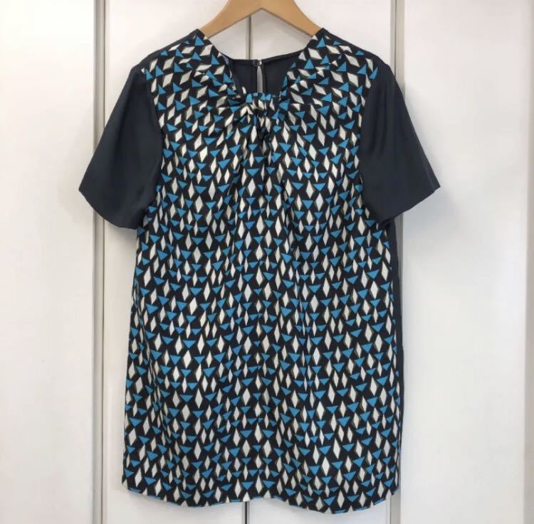  beautiful goods PRADA switch silk blouse (38)