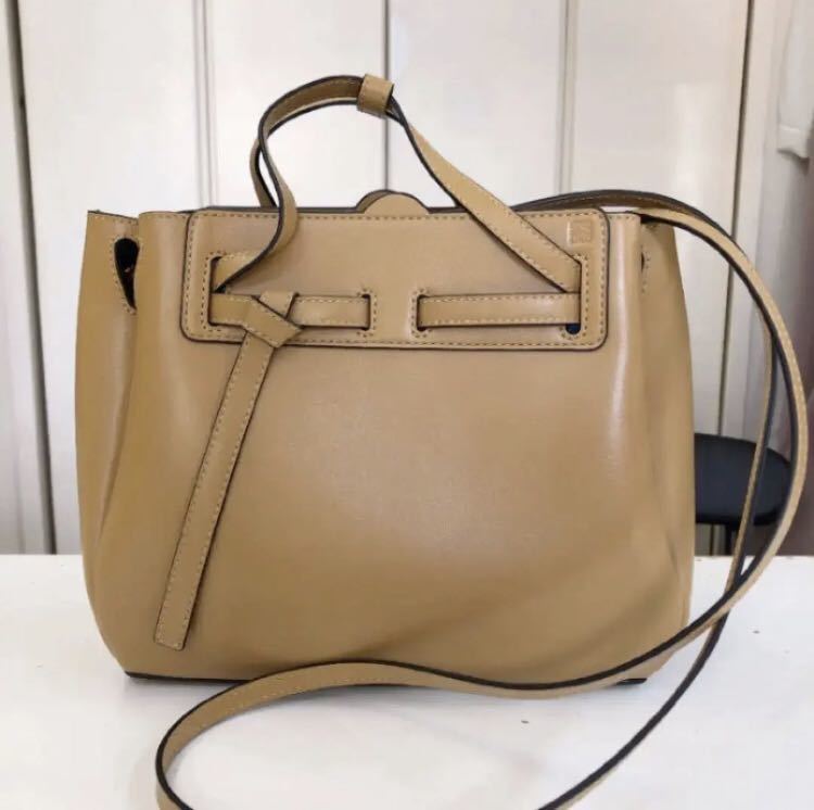 上品】 美品 LOEWE LAZO MINI 斜め掛けショルダーバッグ ラゾミニ