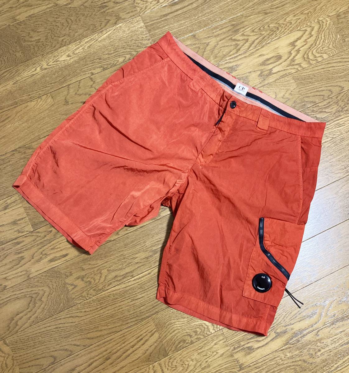 美品☆[C.P.Company] RE-COLOUR Track Shorts 製品加工 サイドゴーグル ナイロンショーツハーフパンツ 56 ルーマニア製 シーピーカンパニー_画像1