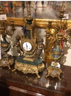 イタリア輸入ゴージャスゴールド色天使の置時計とキャンドルスタンド 