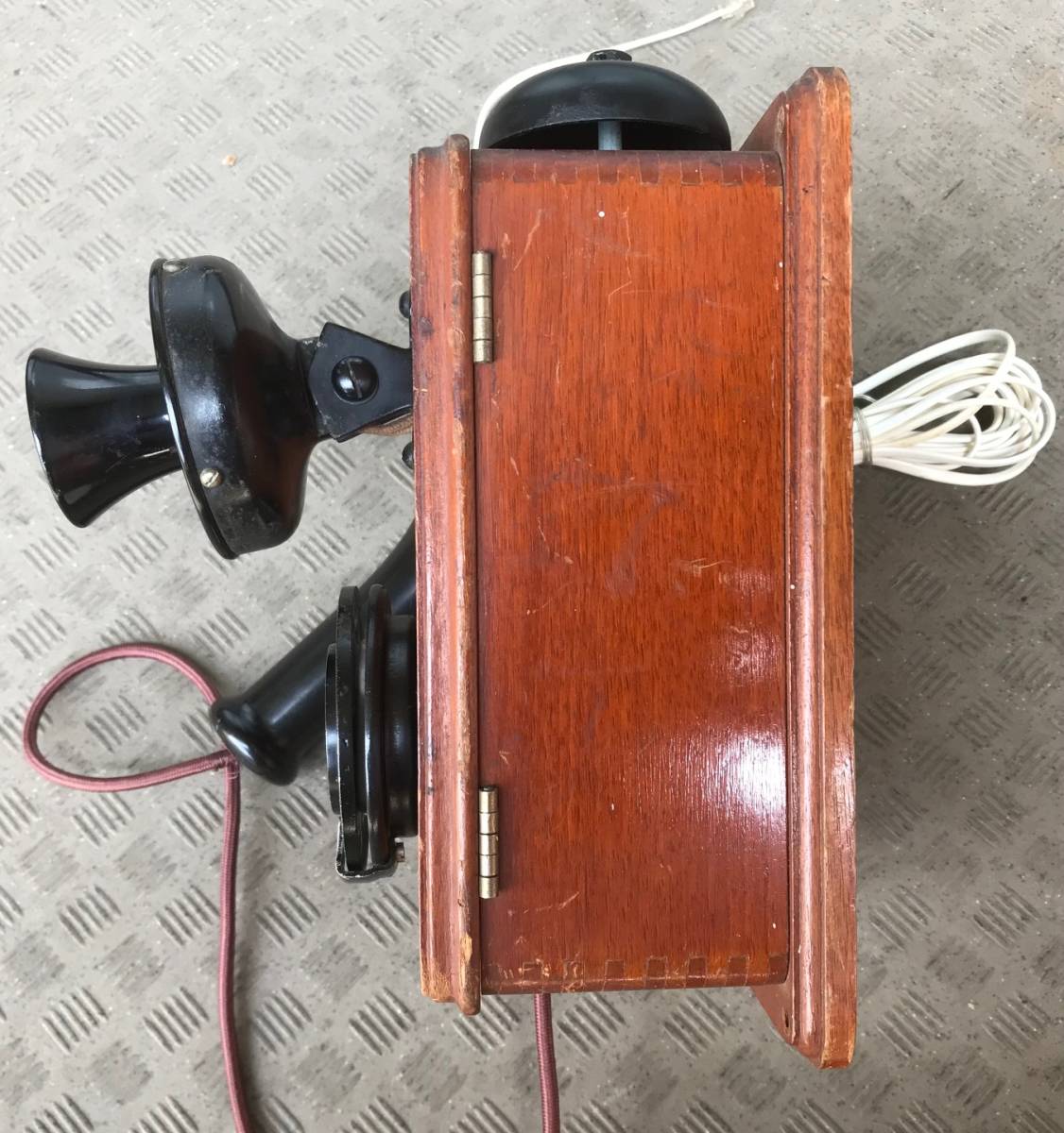 * past repair ending 2 number automatic type wall hanging telephone machine past disassembly service completed modular jack war front Taisho Showa era the first period antique telephone machine black telephone Tonari no Totoro 
