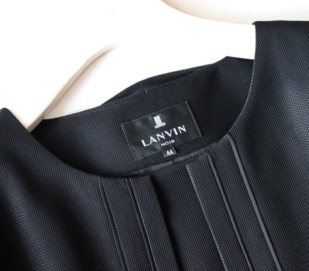 新品タグ付き【LANVIN NOIR ランバンノワール】春夏用 ブラック 新品タグ付き【LANVIN NOIR ランバンノワール】春夏用 ブラック