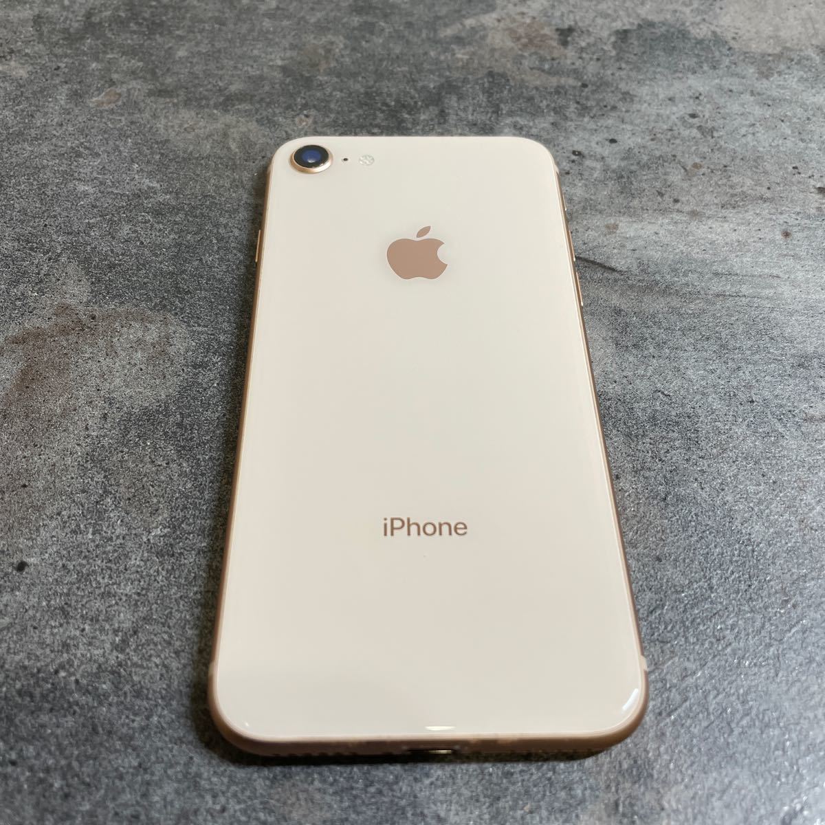 人気が高い 70031T iPhone8 SIMフリー 中古品 GOLD 64GB - iPhone 銀座店で購入 iPhone 8 中古品 64GB スマートフォン本体