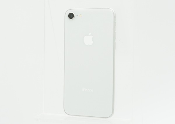 ◇【au/Apple】iPhone 8 64GB SIMロック解除済み MQ792J/A シルバー 