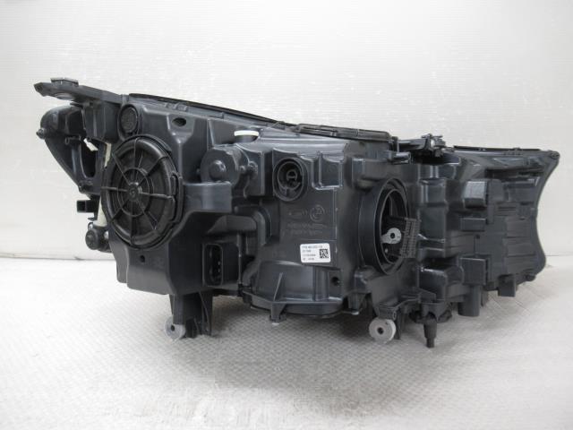 BMW 7シリーズ DBA-7E30 左ヘッドランプASSY 7483251-01 330428の画像5