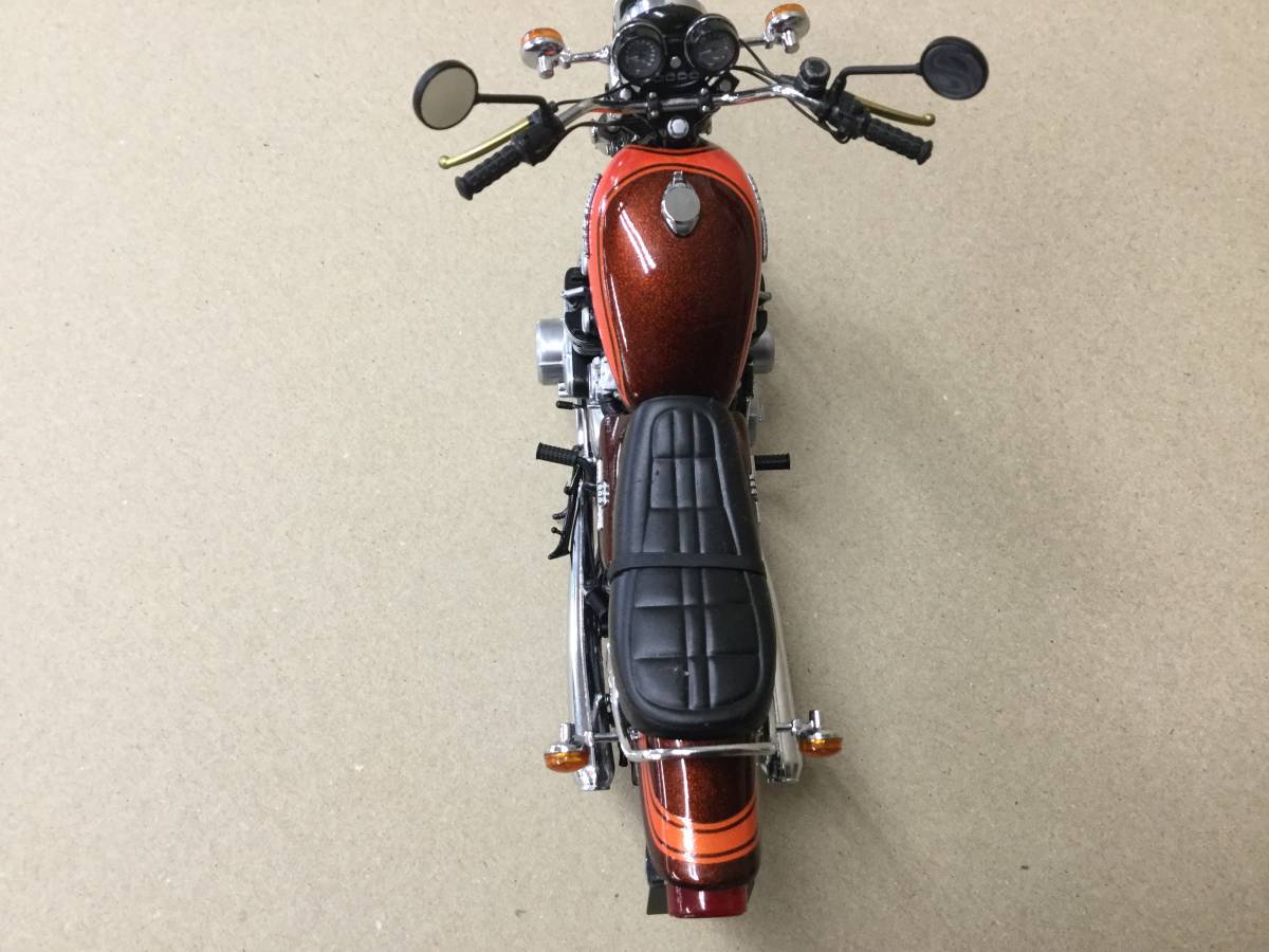 ミニチャンプス 1/12 KAWASAKI Ｚ1 900 ですが難あり？ _画像8