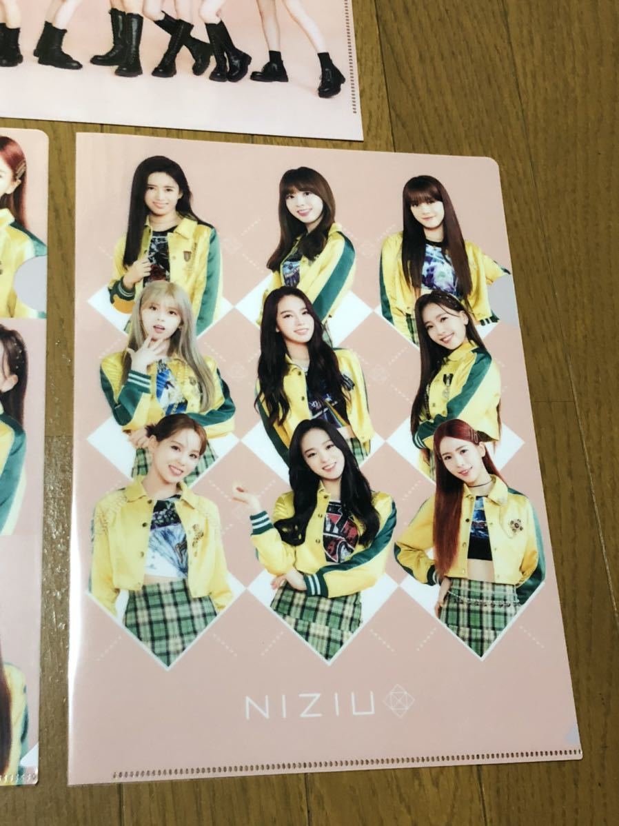 NIZIU クリアファイル3枚セット 【超新作】 NIZIU クリアファイル3枚セット 【超新作】