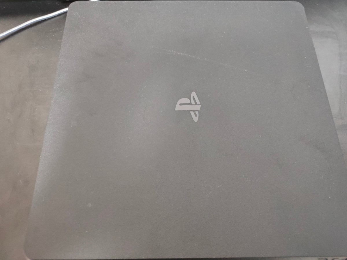 PlayStation4  PS4本体 500GB 純正コントローラ、複数ソフト付き