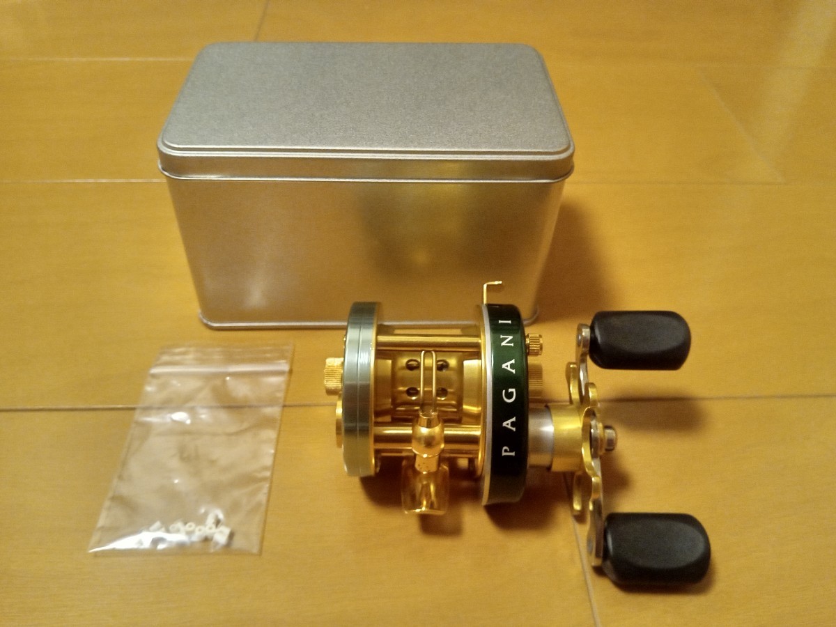 希少 メガバス パガーニ P300L グリーン 左ハンドル 中古