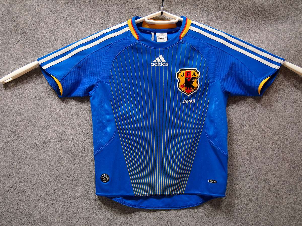 Paypayフリマ アディダス Adidas サッカー フットサル 日本代表 ユニフォーム 普段着 半袖 サイズ 100 カラー 写真参照 Paypayフリマ アディダス Adidas サッカー フットサル 日本代表 ユニフォーム 普段着 半袖 サイズ 100 カラー 写真参照