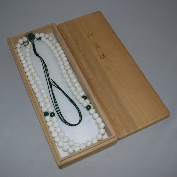 曹洞宗 お念珠 シャコガイ (シャコ貝) 蓮彫刻 (ロータス 曹洞宗 お念珠 シャコガイ (シャコ貝) 蓮彫刻 (ロータス