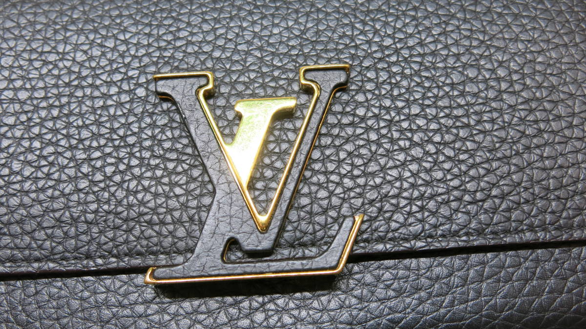 ☆GOL☆【LOUIS VUITTON】 ルイヴィトン ポルトフォイユ カプシーヌ 二