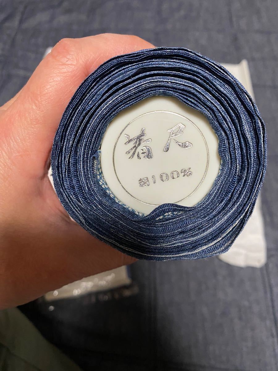 値下☆正絹反物+ぼかし八掛 花柄小紋紺 絹100% 値下☆正絹反物+ぼかし八掛 花柄小紋紺 絹100%