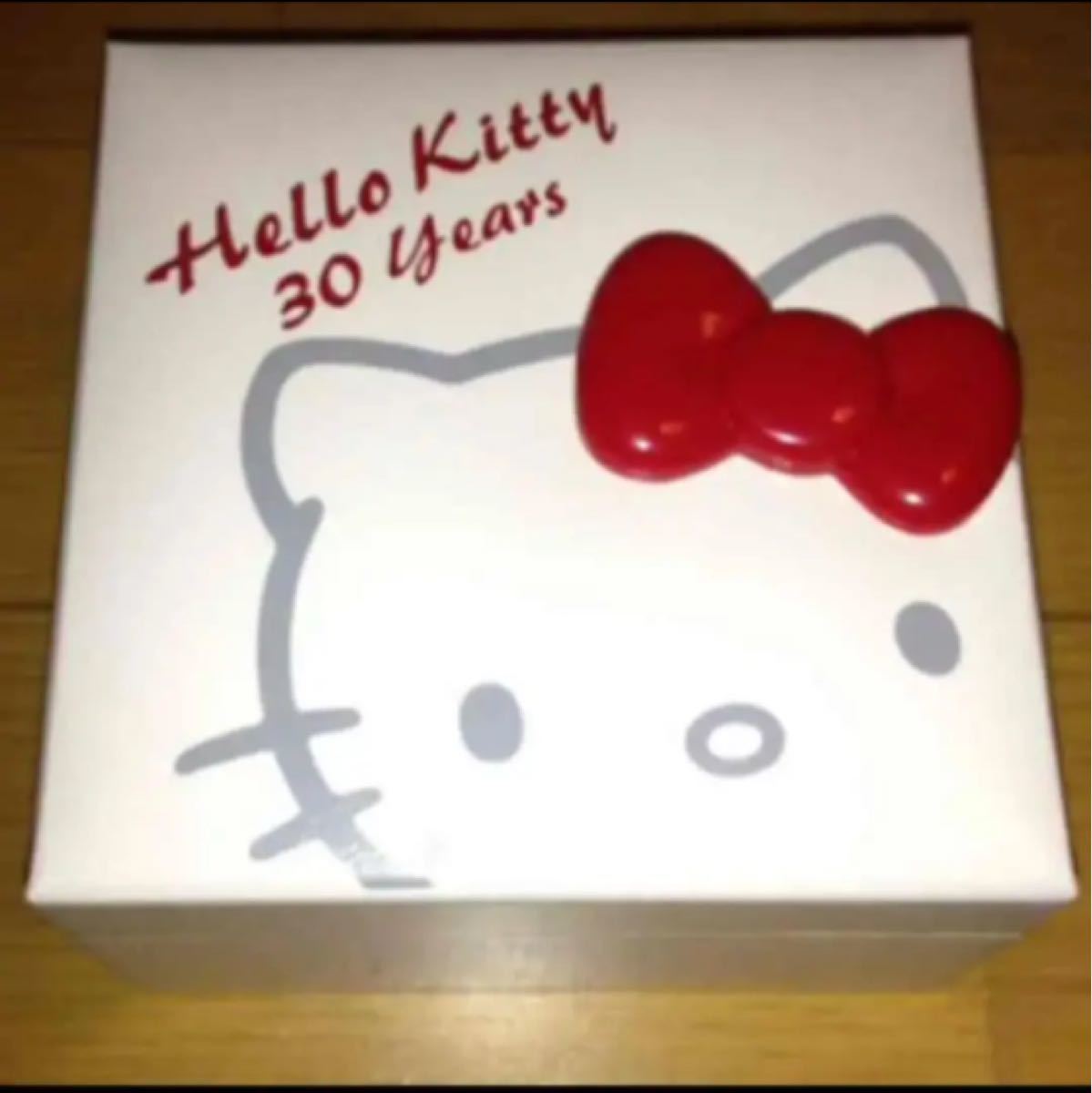 ハローキティ 腕時計 希少 30周年記念 キティちゃん時計 ハローキティ 腕時計 希少 30周年記念 キティちゃん時計