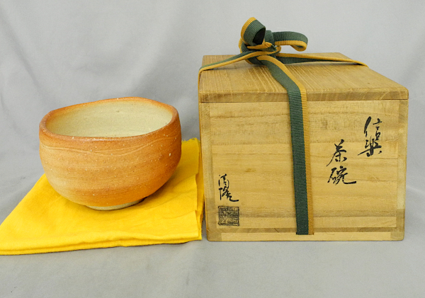 皆川清隆 信楽 茶碗 中古美品 信楽焼　SHIGARAKI WARE　Japanese Tea Cup Made in Japan　茶道具　共箱　_画像1