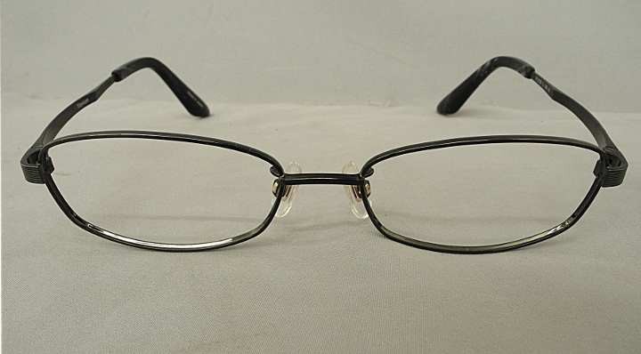 ローデンストック R2159 チタン　メガネ 眼鏡 フレームのみ RODENSTOCK TITANIUN ケース付き　日本製 made in Japan　中古美品_画像2