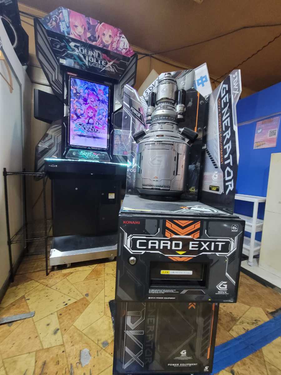 サウンドボルテックス 筐体とプリンター? コナミ ボルテ サウンドボルテックス 筐体とプリンター? コナミ ボルテ
