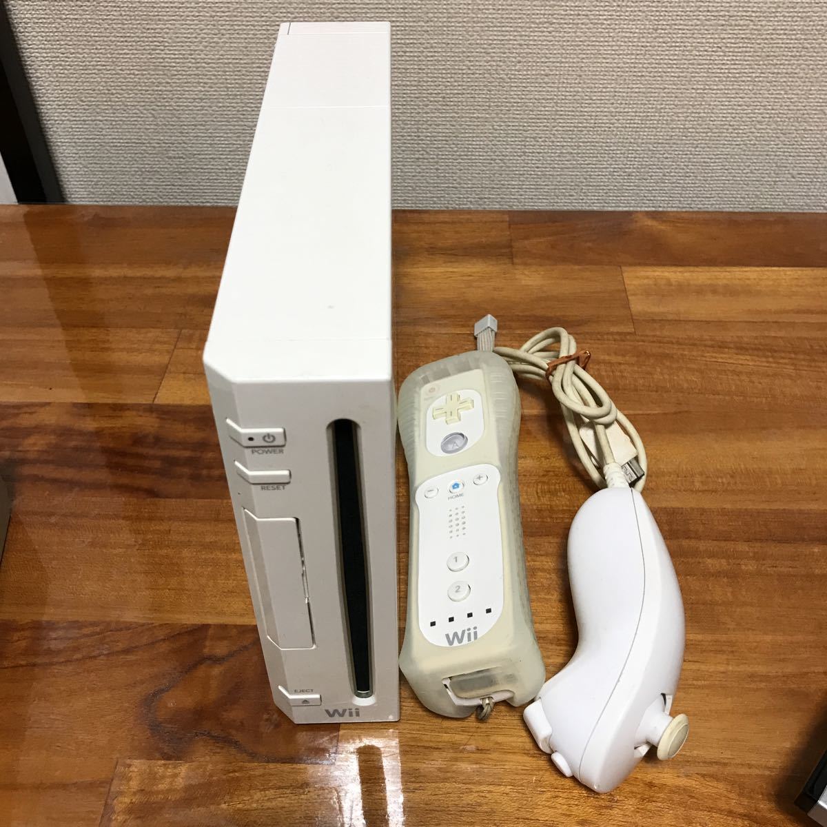 任天堂 Wii 本体　付属品セット　ホワイト　 送料無料