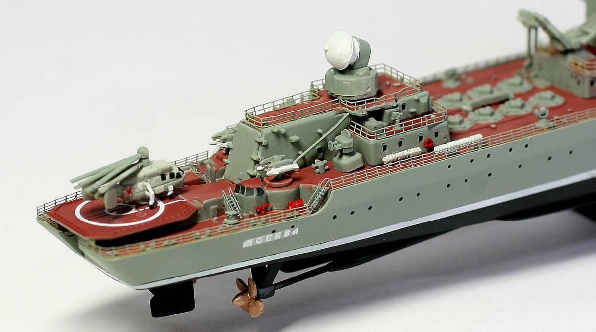 正規店低価 ヤフオク! - 完成品・1/700・ロシア海軍・スラヴァ級巡洋艦... 得価大人気