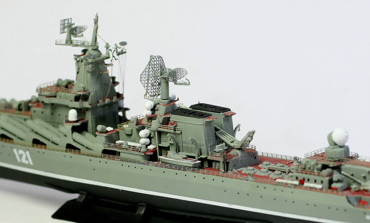 正規店低価 ヤフオク! - 完成品・1/700・ロシア海軍・スラヴァ級巡洋艦... 得価大人気