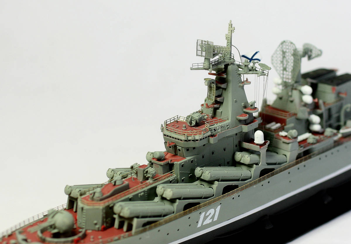 正規店低価 ヤフオク! - 完成品・1/700・ロシア海軍・スラヴァ級巡洋艦... 得価大人気