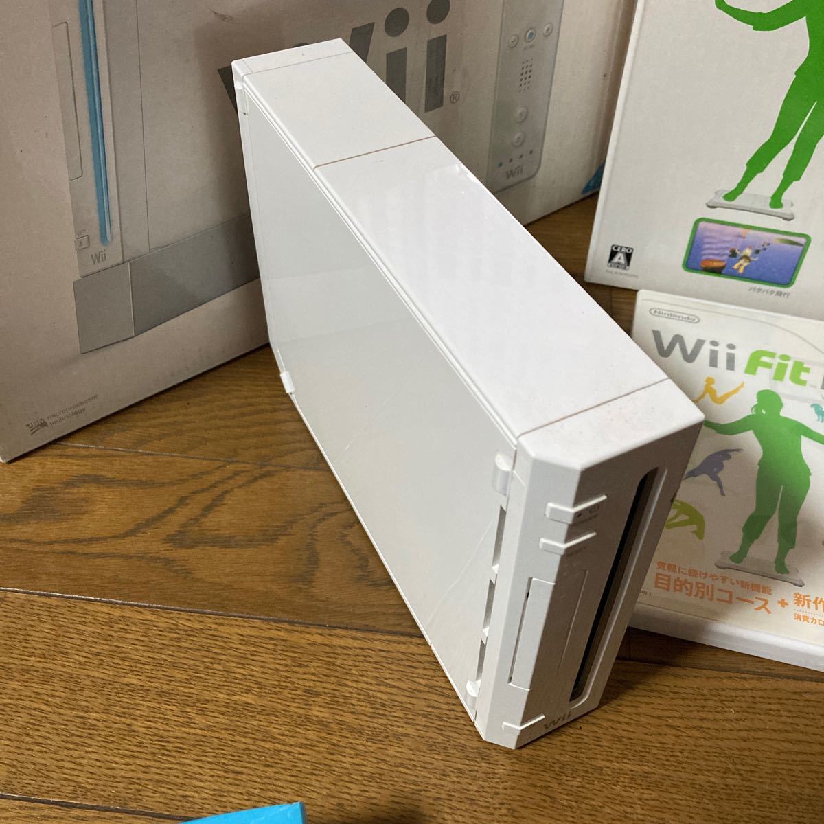 Wii本体　Wii Fit セット　値下げ不可