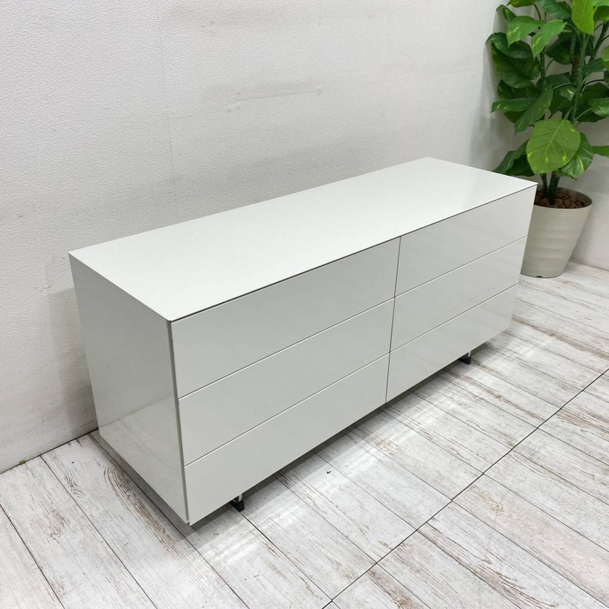 Yahoo!オークション - 送料無料 Cassina ixc.LOTUS 2x3door Yahoo!オークション - 送料無料 Cassina ixc.LOTUS 2x3door