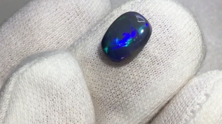 天然ブラックオパール 【動画有】 ルース 1.632ct 全面フラッシュ遊色 ライトニングリッジ産 【ファーストコレクション】02191_画像5