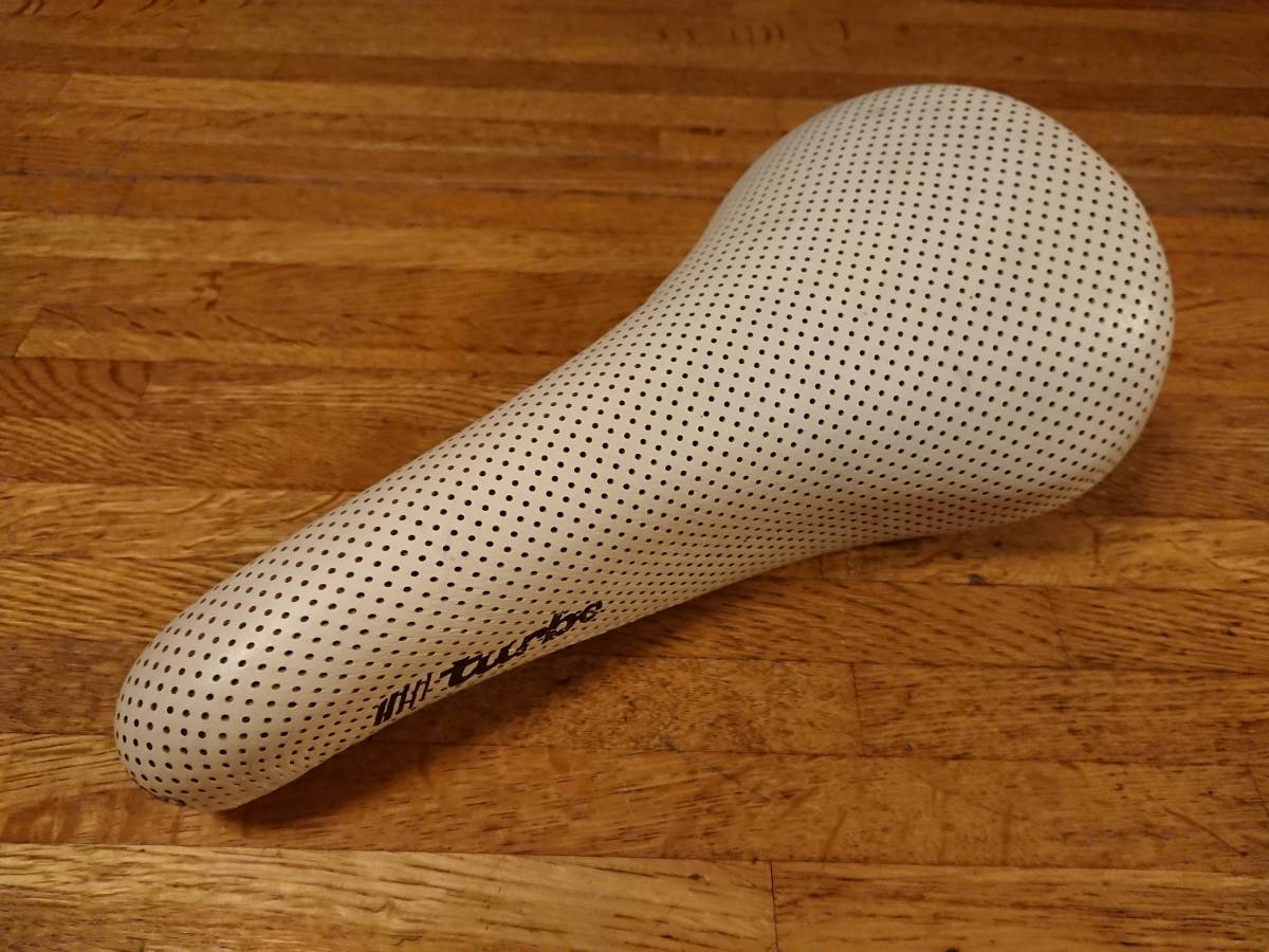 selle italia turbo サドル レア デッドストック 競輪 ピスト