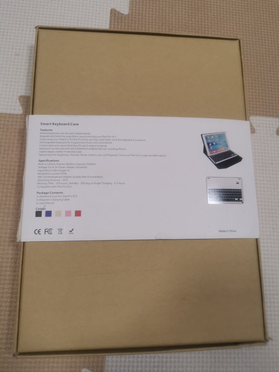 iPad pro 10.5 キーボードカバー Bluetoothキーボード  スタンド機能付き 超軽量 磁石自動吸着　新品未使用