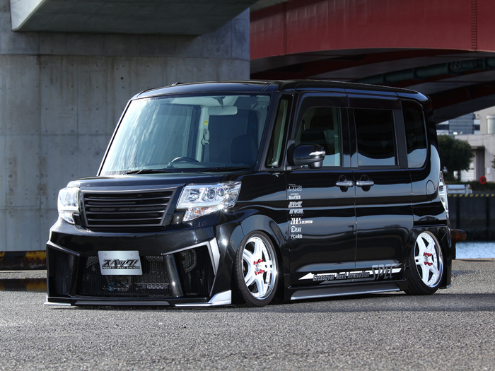 ダイハツ タントカスタム LA600S 専用 マフラー ロゴ入り( SPEC! リアディフューザー Ver,2 Ver,3 Ver,4 専用品 ) 社外品_画像9