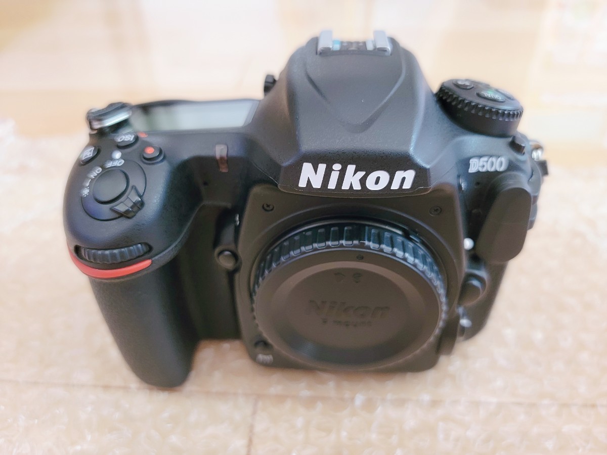 美品 》 Nikon ニコン D500ボディ＆充電バッテリー2個付き｜PayPayフリマ