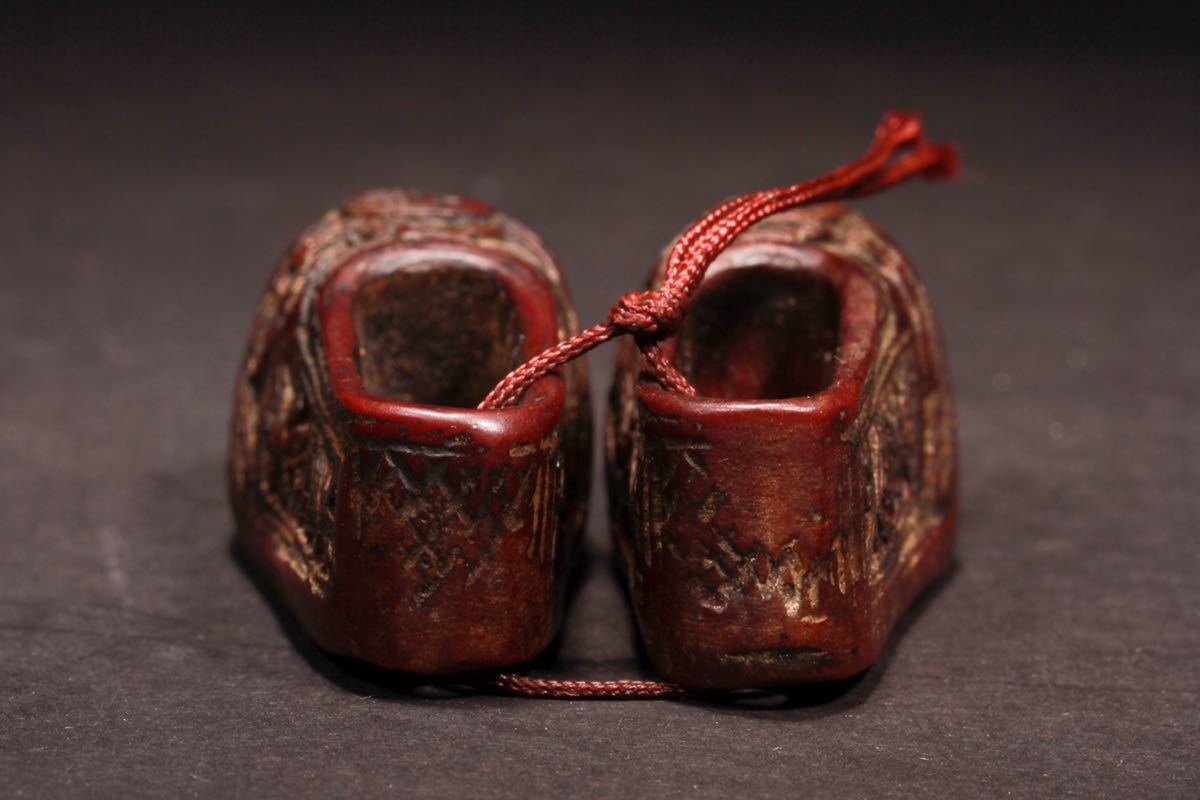 【後】CI021　木彫唐物靴　一対　古美術 骨董品 古玩 時代物 古道具 中国美術品_画像4