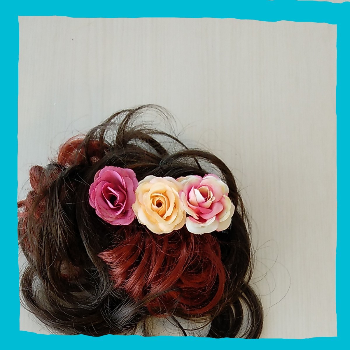 小バラの髪飾り　ヘアクリップ　