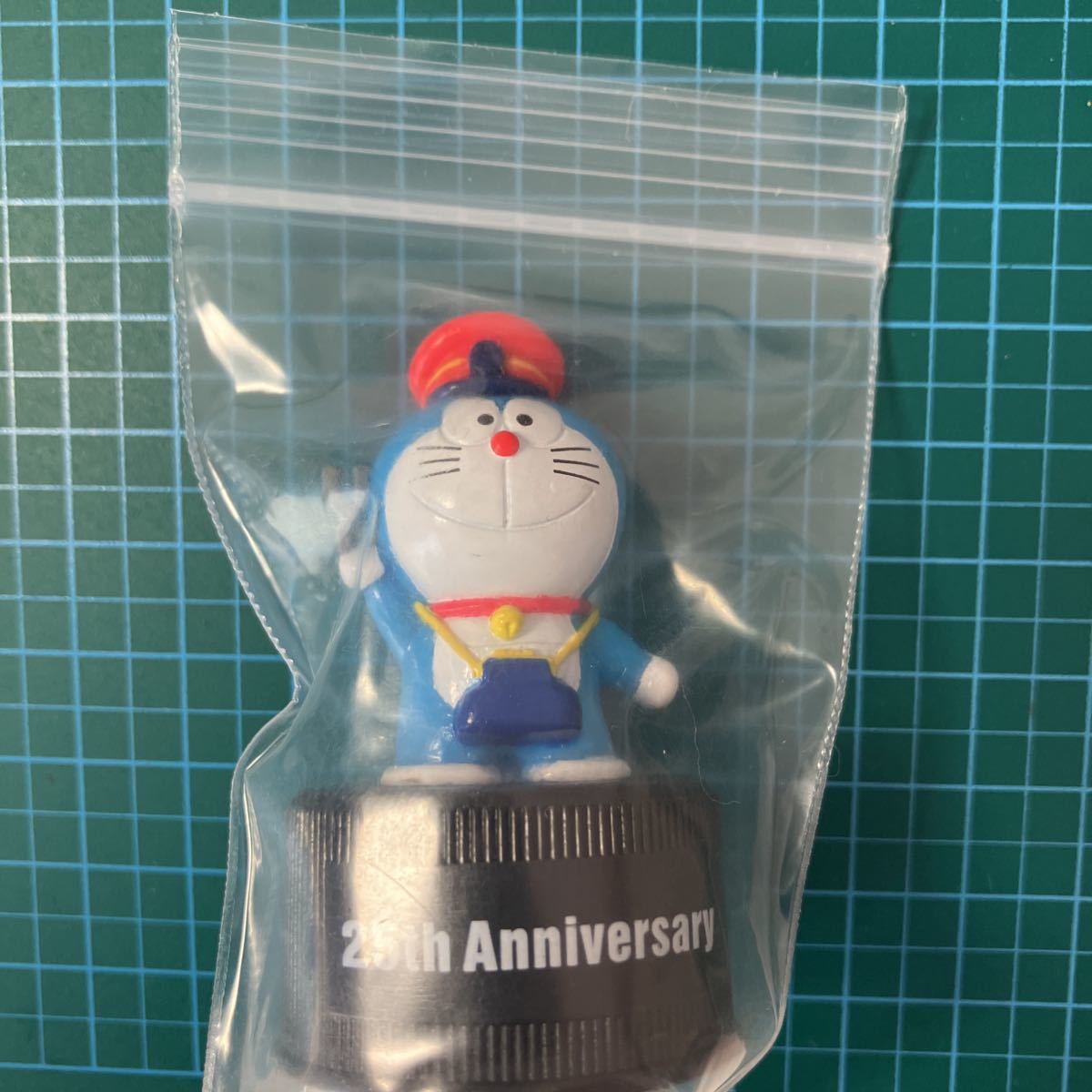  Doraemon / колпачок для бутылки /25 anniversary commemoration. seven eleven ограничение /17. рост futoshi . Milky Way супер Special внезапный. не продается 
