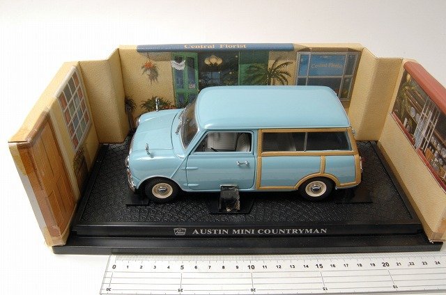 Kyosho (京商)1/18 AUSTIN MINI COUNTRYMAN オースチン ミニ Kyosho (京商)1/18 AUSTIN MINI COUNTRYMAN オースチン ミニ
