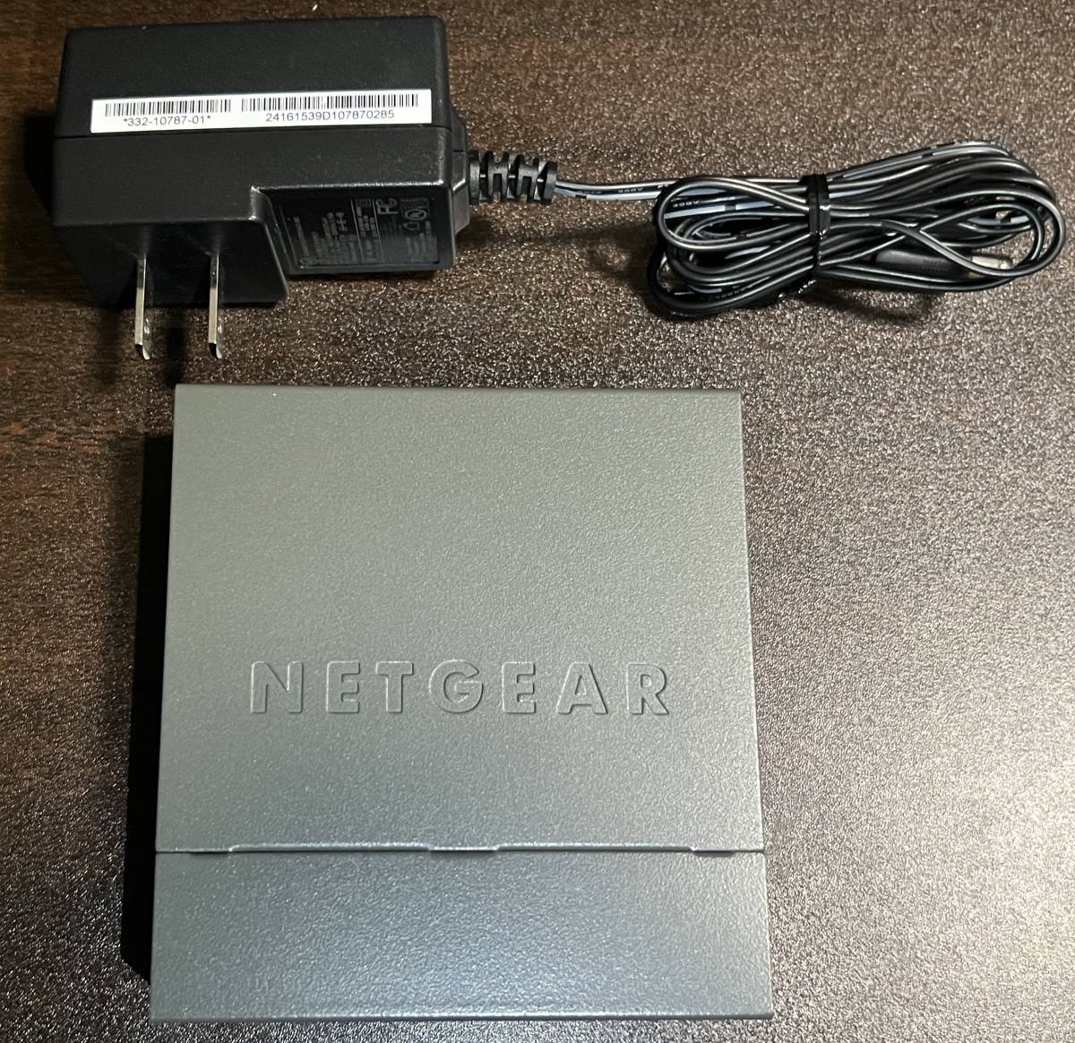 [送料無料][中古] NETGEAR GS305 スイッチングハブ 5ポート ギガビット 有線LAN ネットギア