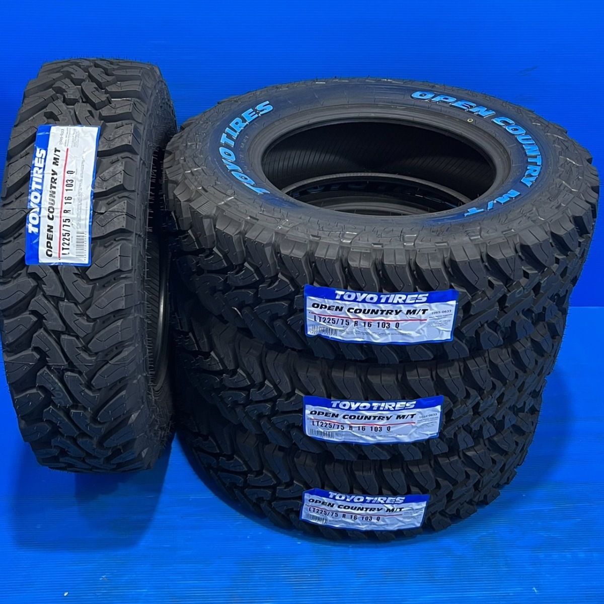 新品 即納 在庫有 4本SET TOYO OPEN COUNTRY M/T ホワイトレター 225/75R16 タイヤ トーヨー オープンカントリー_画像2