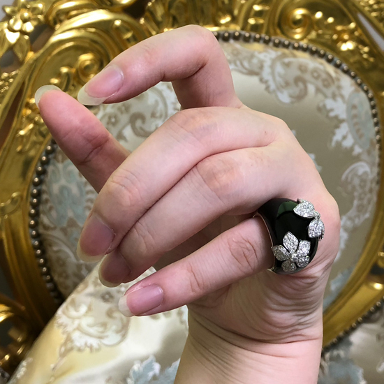  beautiful goods flower motif onyx diamond 0.92ct K18WG ring 