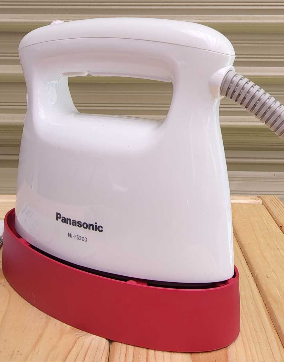 Panasonic 衣類スチーマー パナソニック衣類スチーマー NI-FS300 美品 中古現状品_画像1