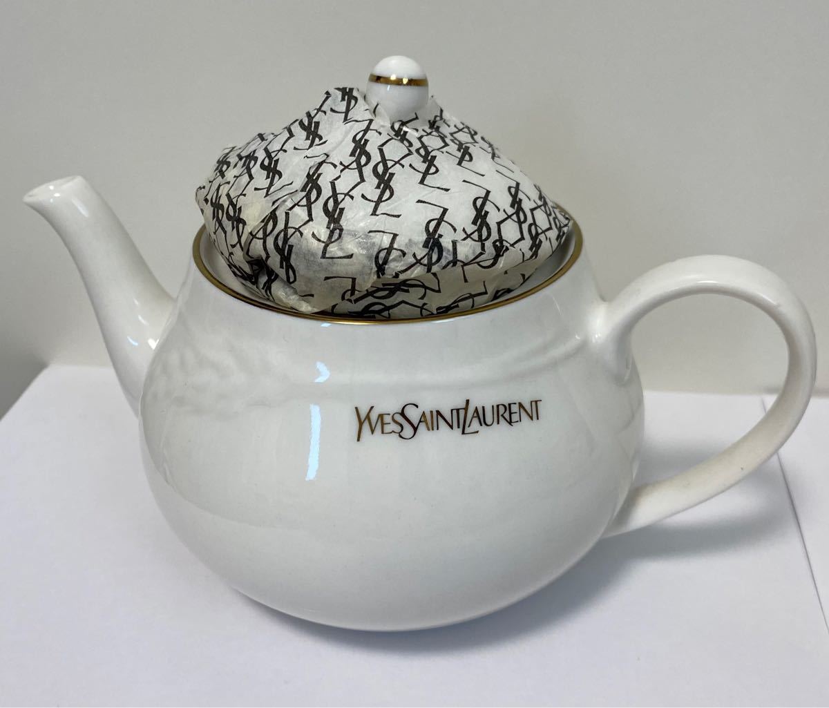 イブサンローラン　茶器、カップセット