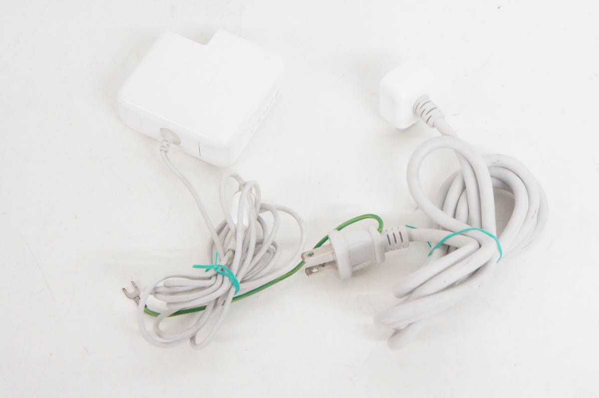 1 ジャンク Apple 45W Portable Power Adapter A1036_画像1