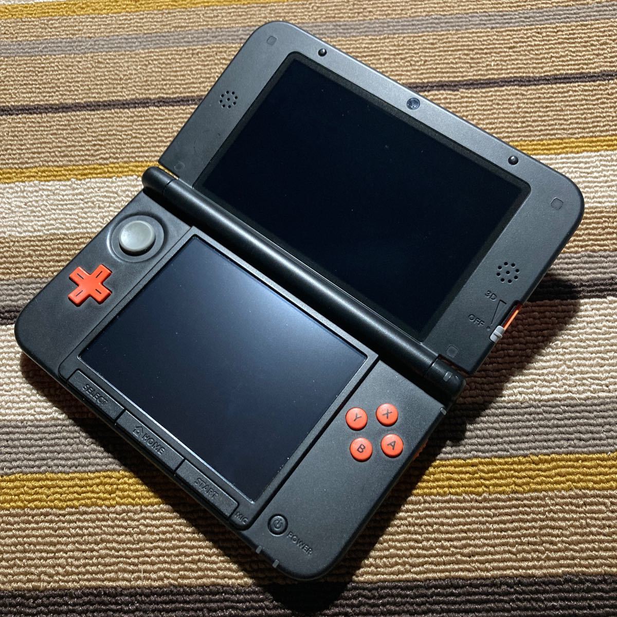 3DS  ニンテンドー3DS LL 本体 リミテッドパック オレンジ × ブラック 充電器付き
