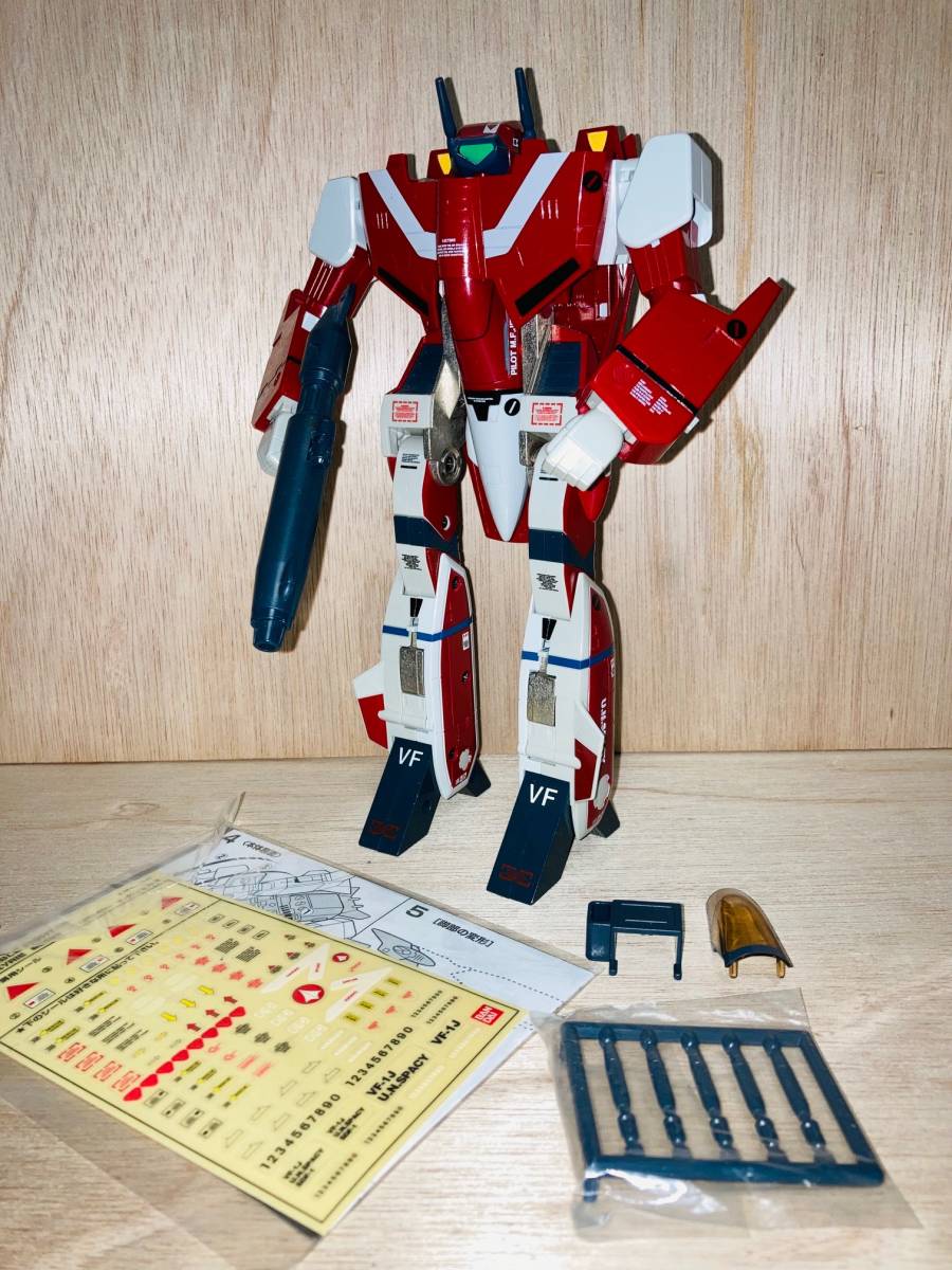 人気商品超目玉 目玉商品 【新品】バンダイ VF-1J バルキリー ミリア機